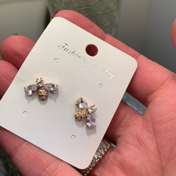 Beautiful GOLD PLATED Zircon crystals Bee earrings - Picture 3 of 8